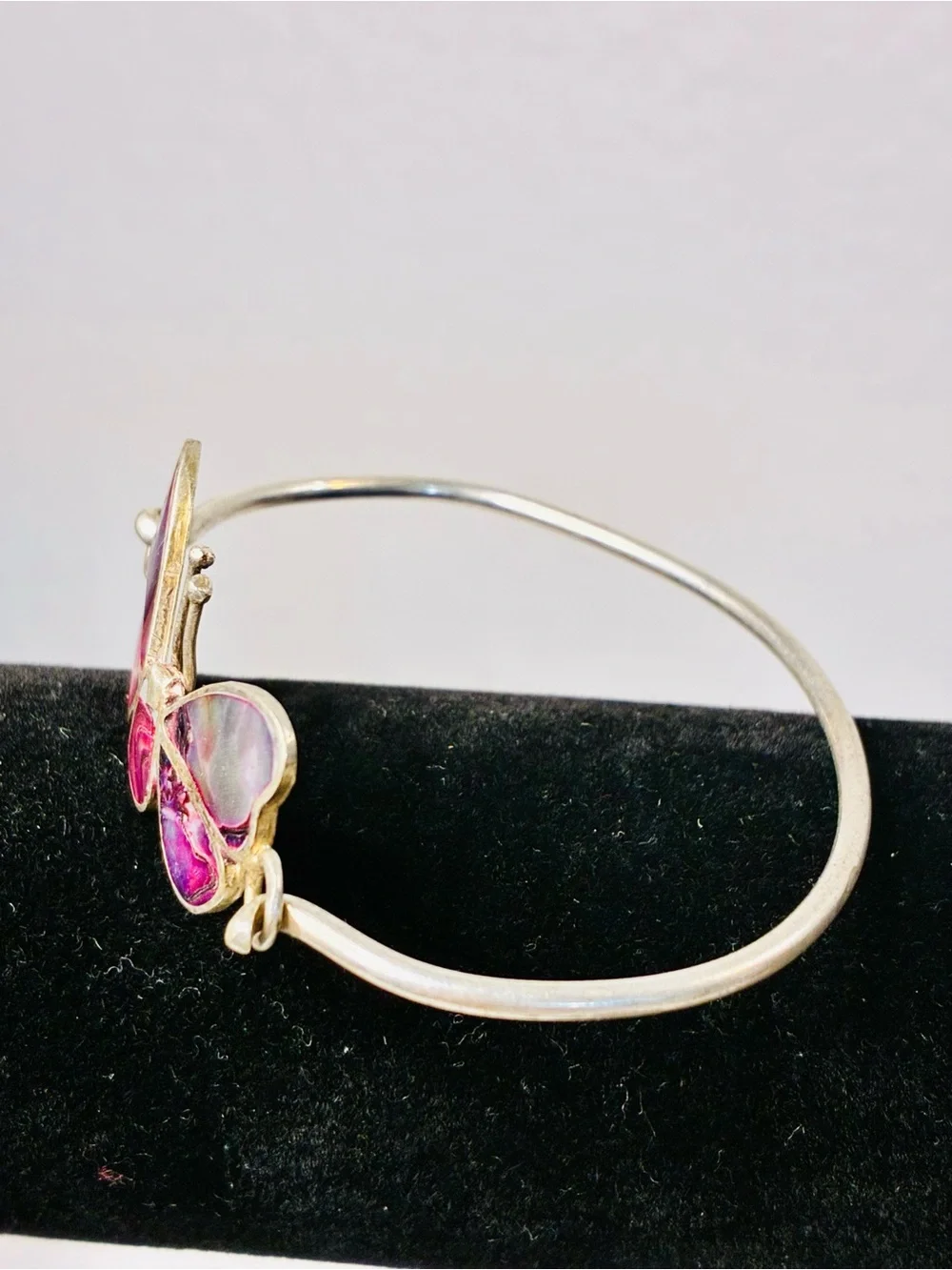 Iridescent Pink & Purple Mother of Pearl Inlay Butterfly Bangle Bracelet 925S